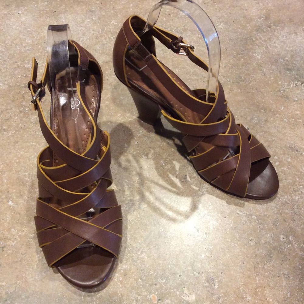 LOFT STRAPPY LEATHER SANDALS